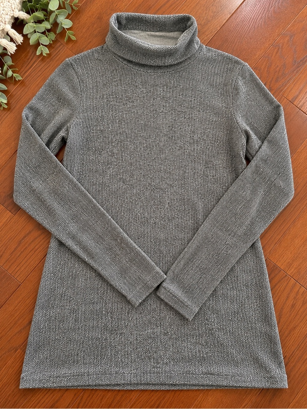 Club Monaco Herringbone Turtleneck | Women’s Large